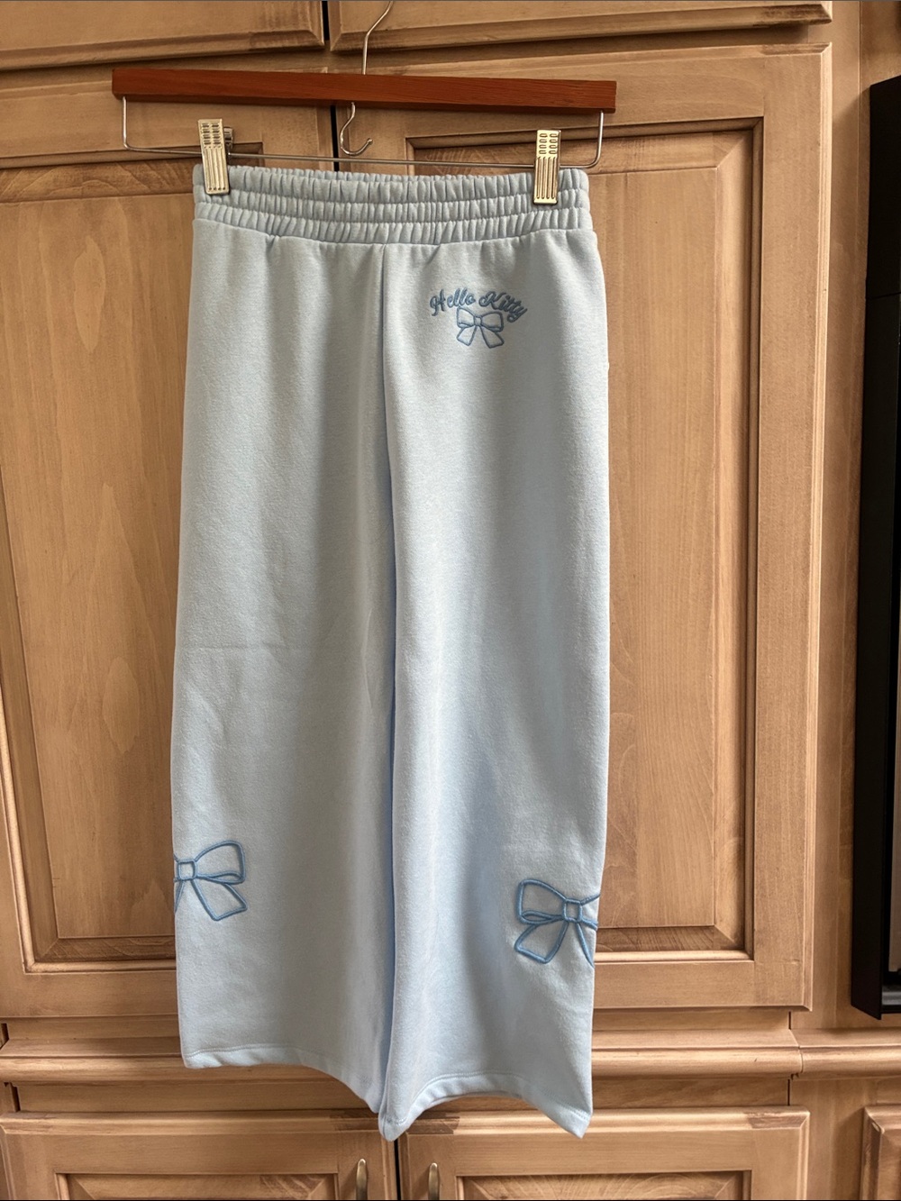Hello Kitty Light Blue Fleece Jogger Pants with Bow Embroidery sz S 5/6